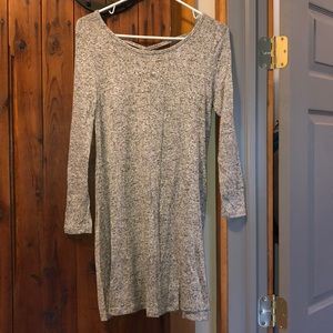 Long sleeve grey dress